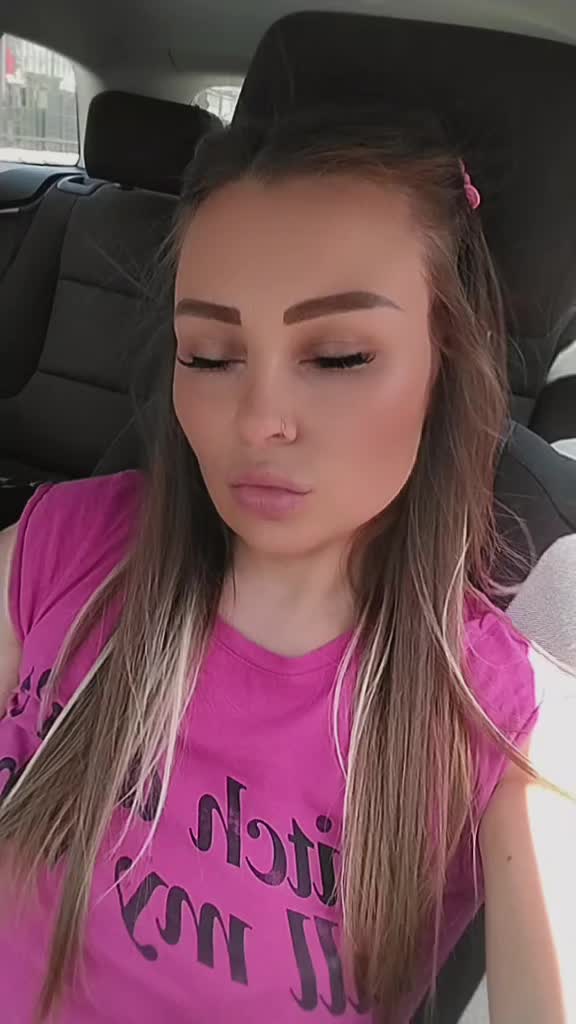 @Saki👸🇲🇰