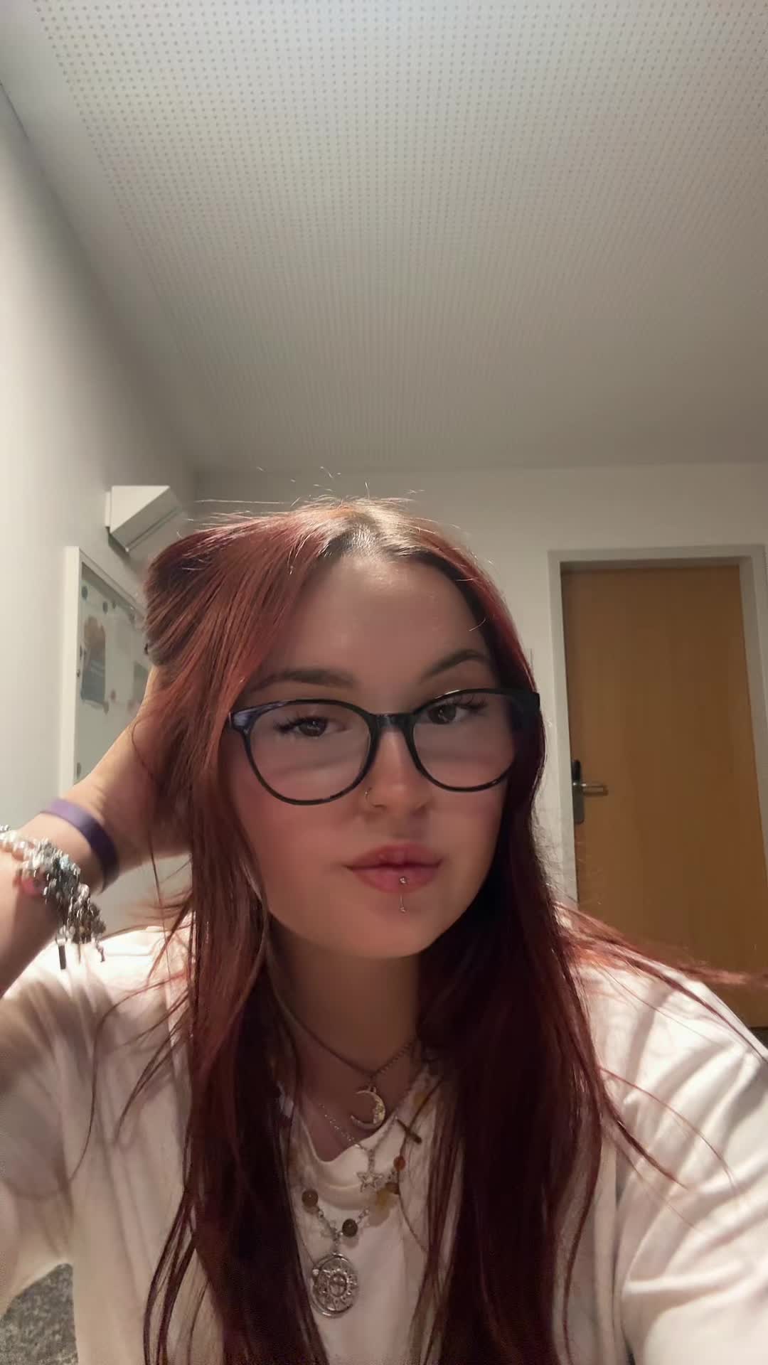 @Leonieꨄ︎