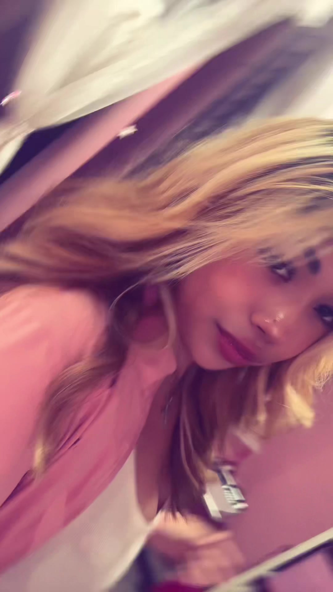@🐰