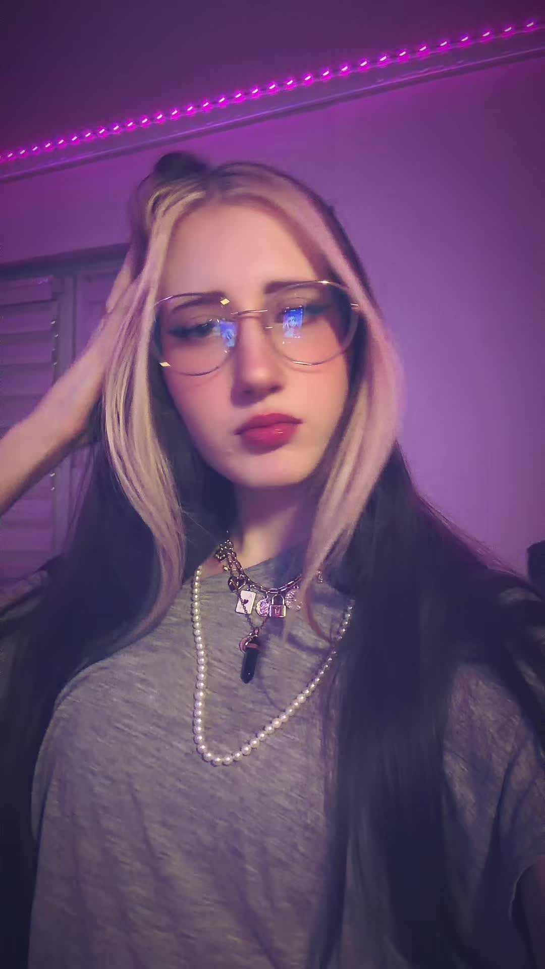 @˚⊱🪷⊰˚𝒮♡𝓅𝒽 🐈&zwj;⬛