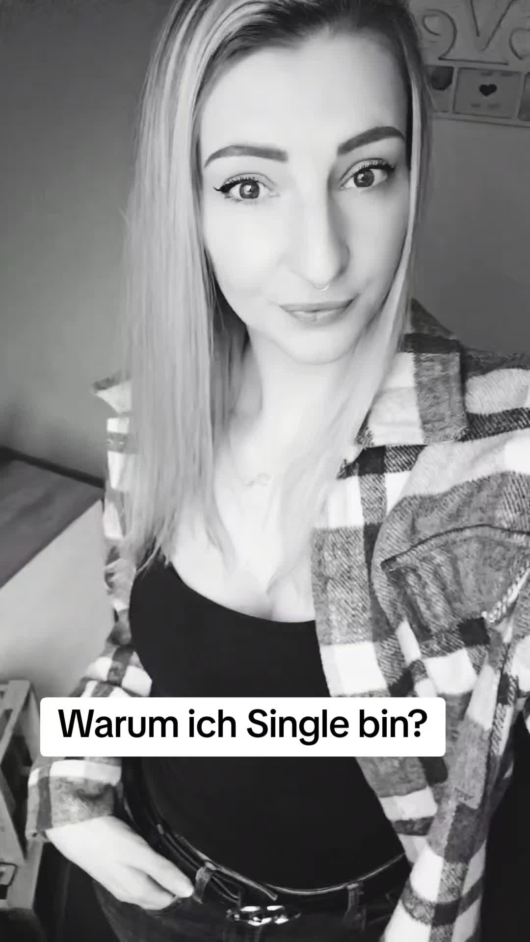 @💜🤍Karline-Schlenkerbein🤍💜
