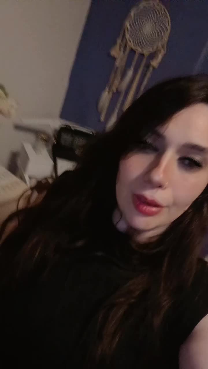@𝑀𝑒𝓇𝓎🐆💋🖤👑