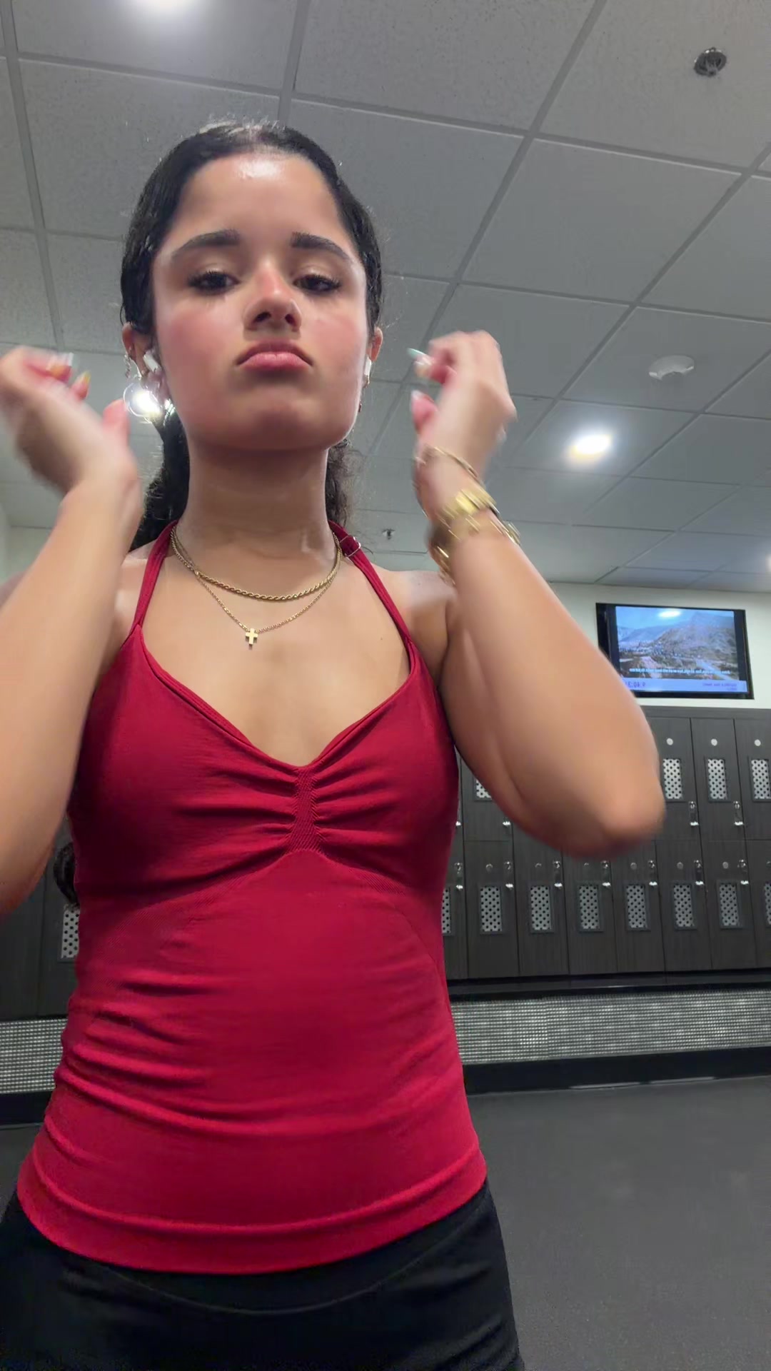 @aishaa