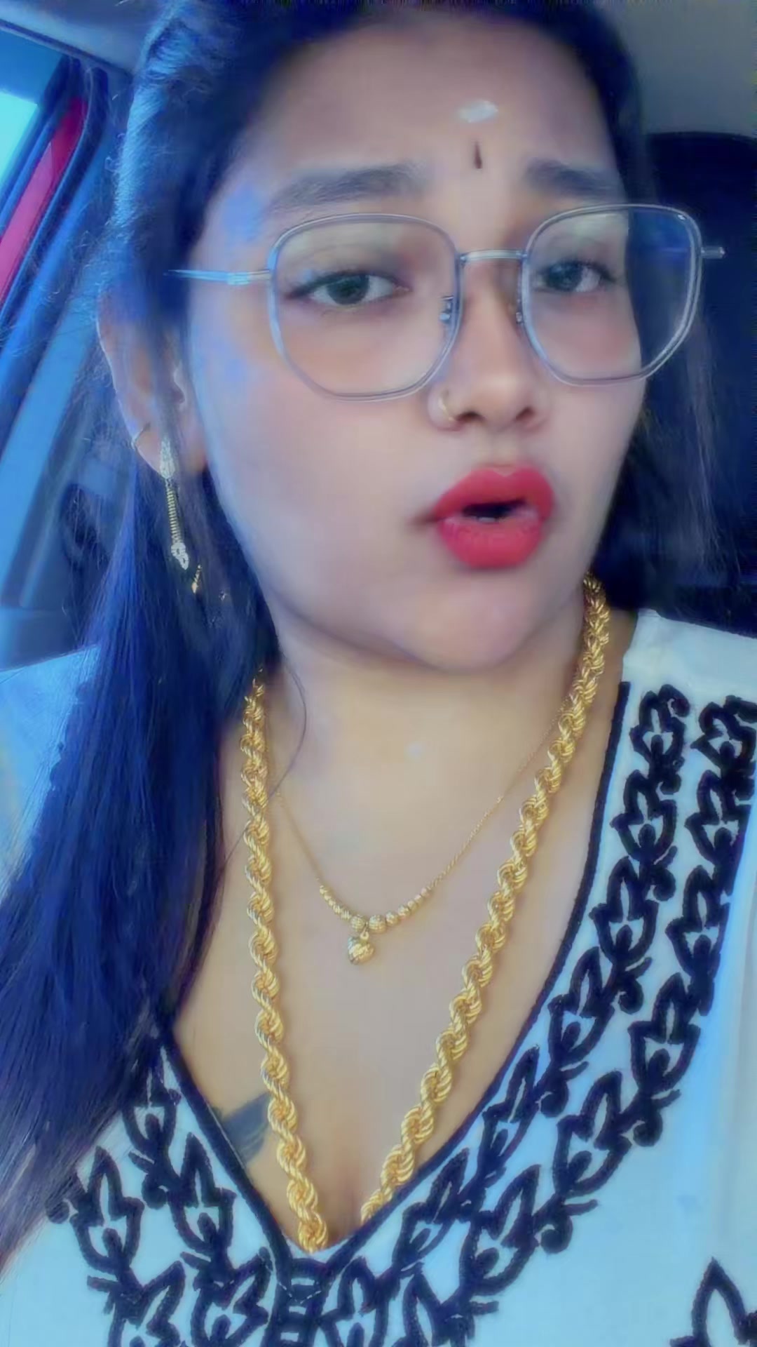 @_Smile girl🤍👀