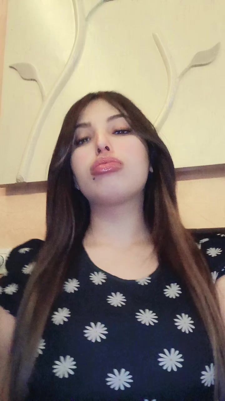 @Nut Ella