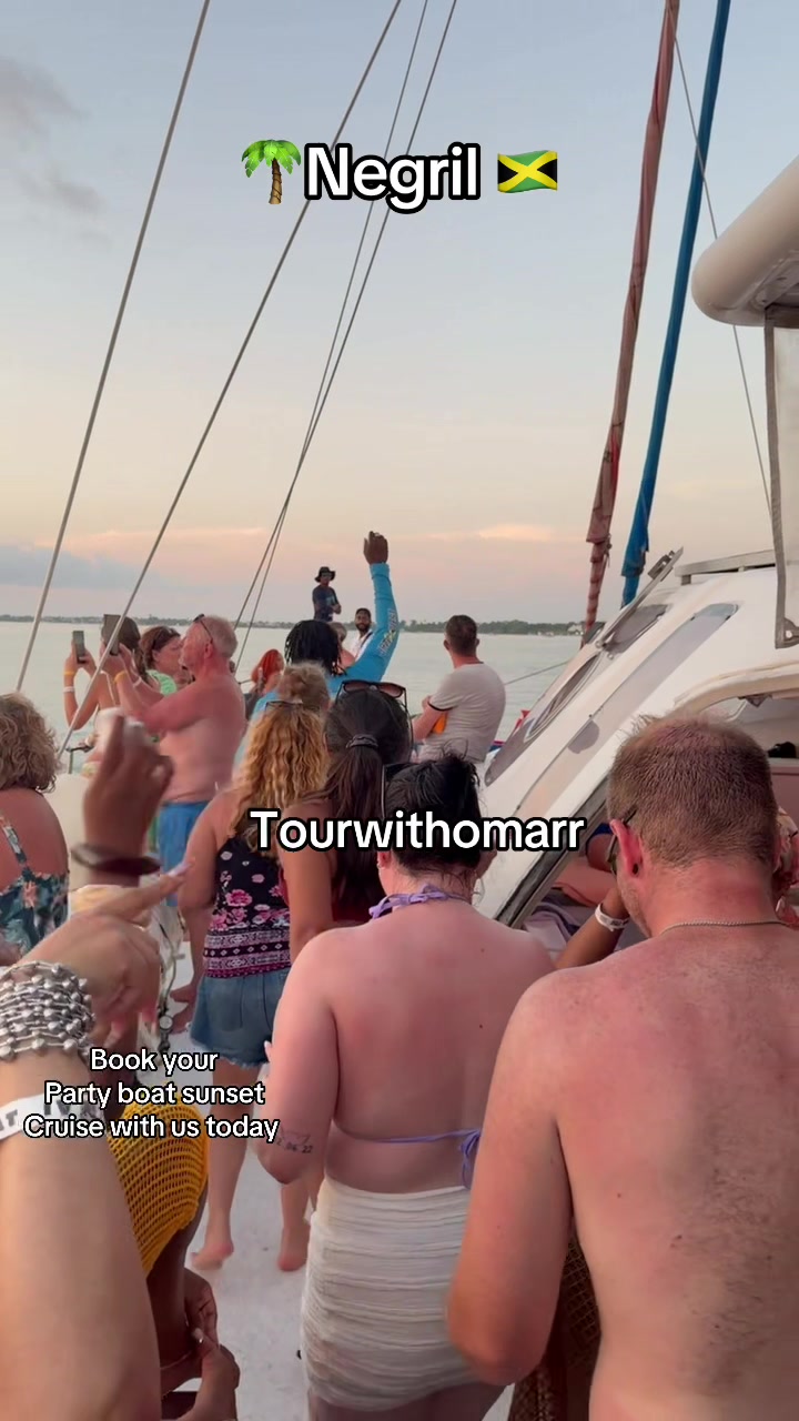 @tourwithomarr