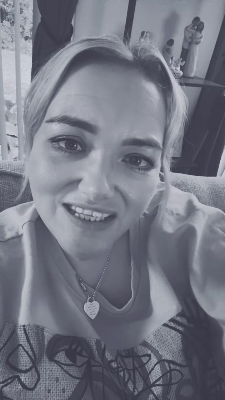 @MissxJules