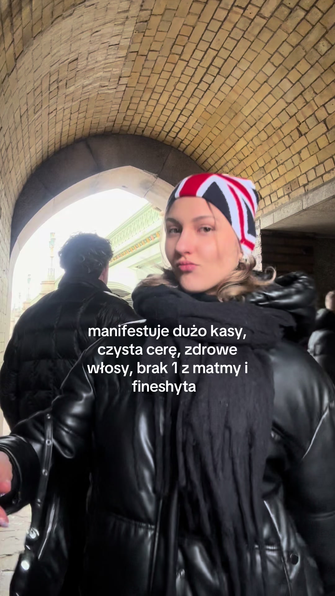 @ig : gvrysia ⋆˚⊹