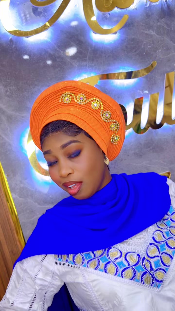@Awa Foulard