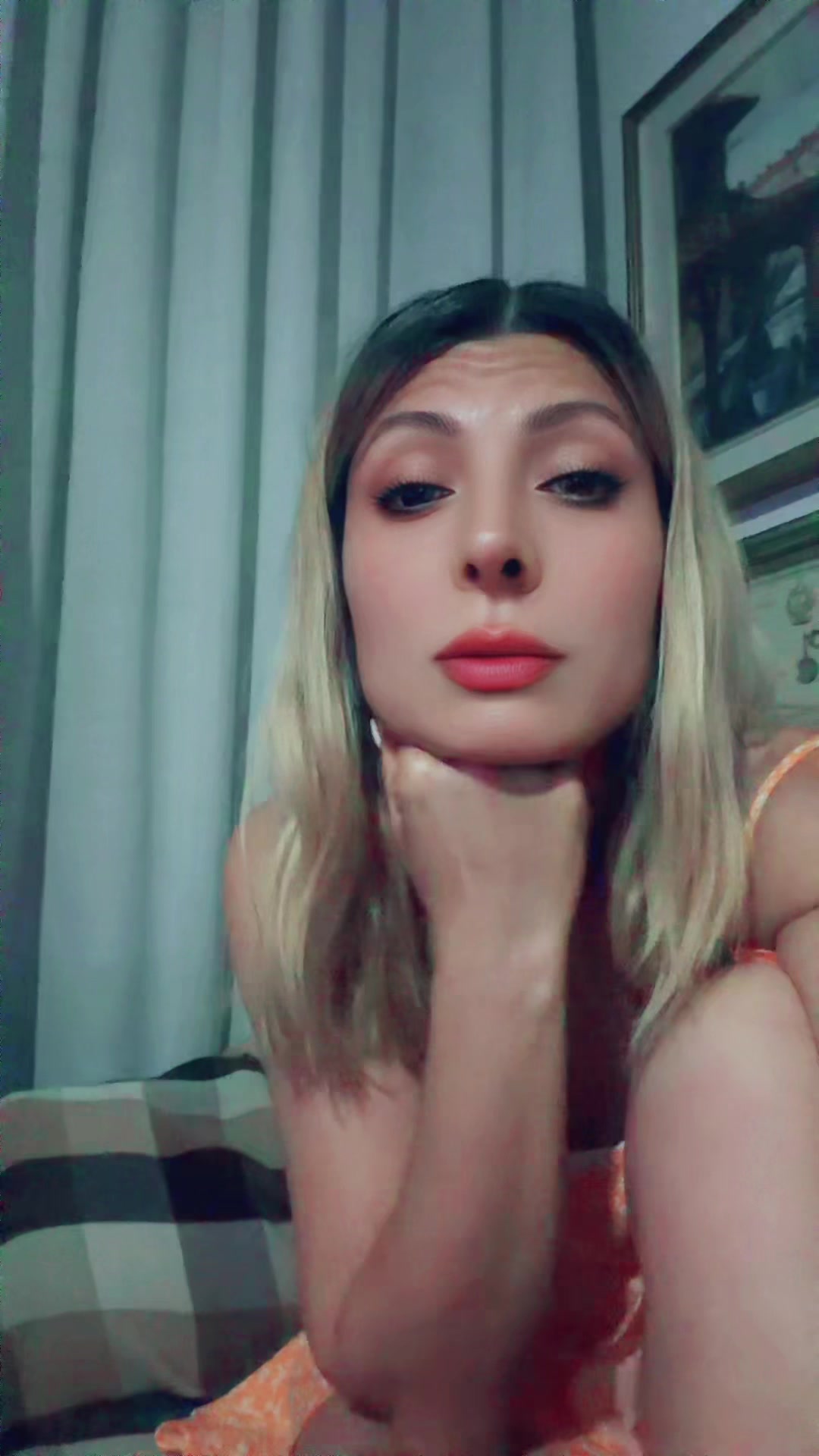@პოზიტივი გოგო