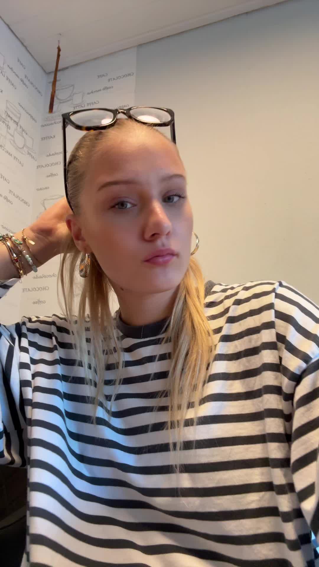 @anneke