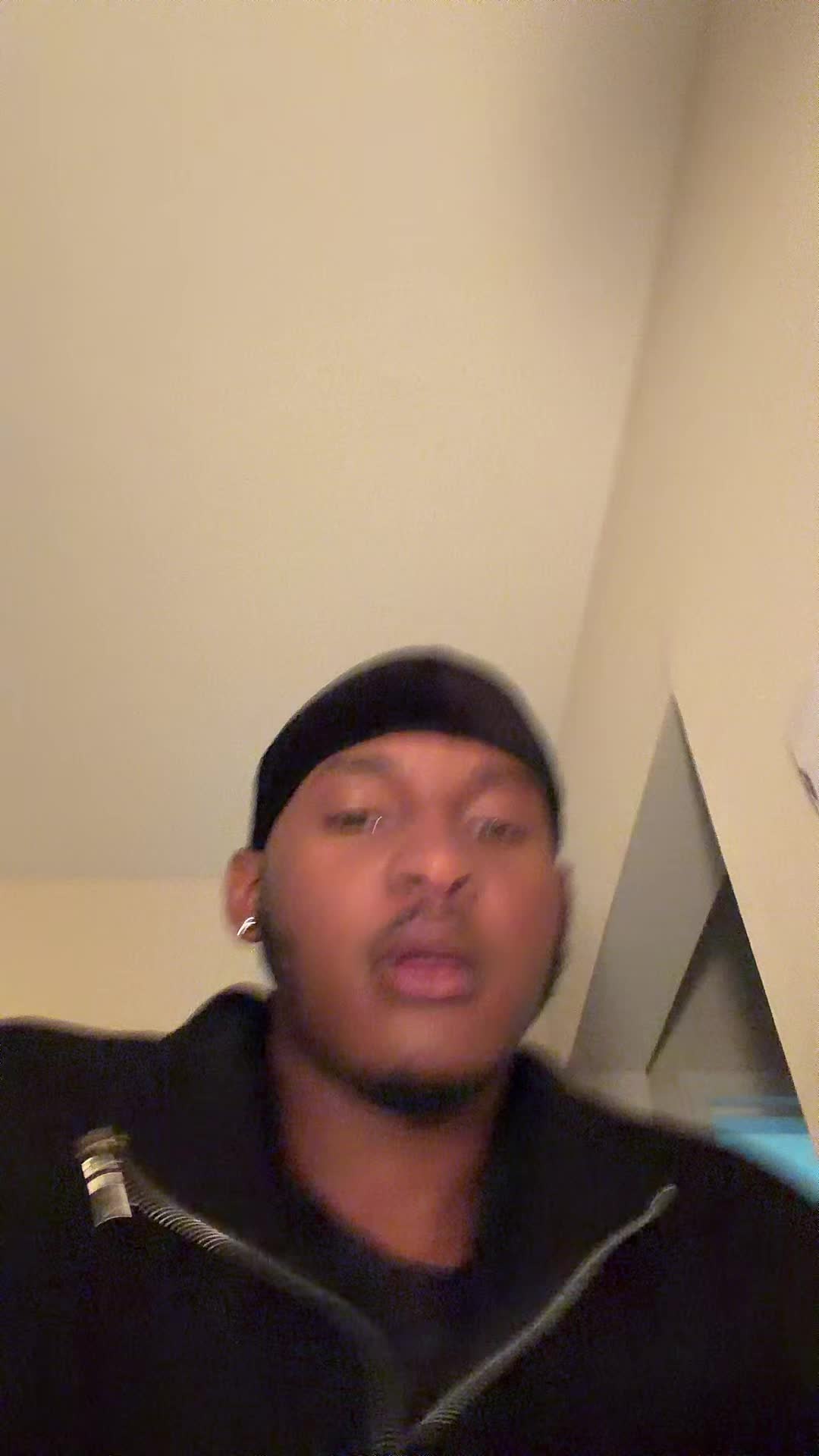 @Joshii