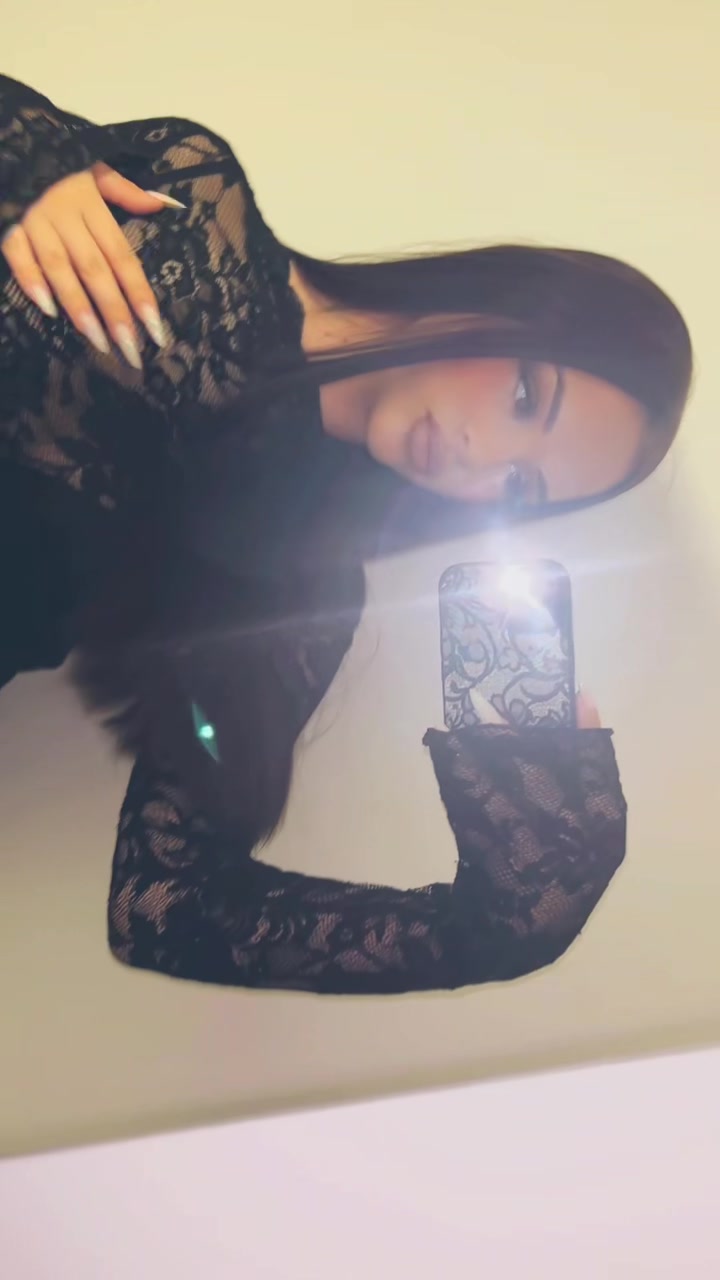 @𝐸