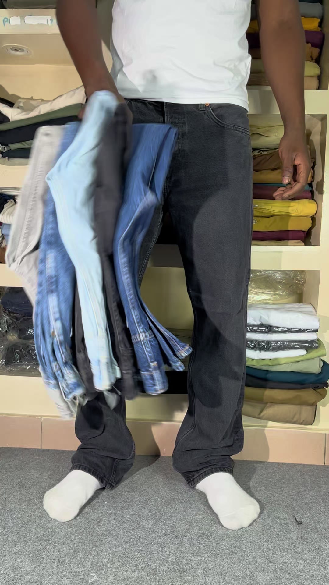 @LA MAISON DES P&Eacute;PITES 👕🩳