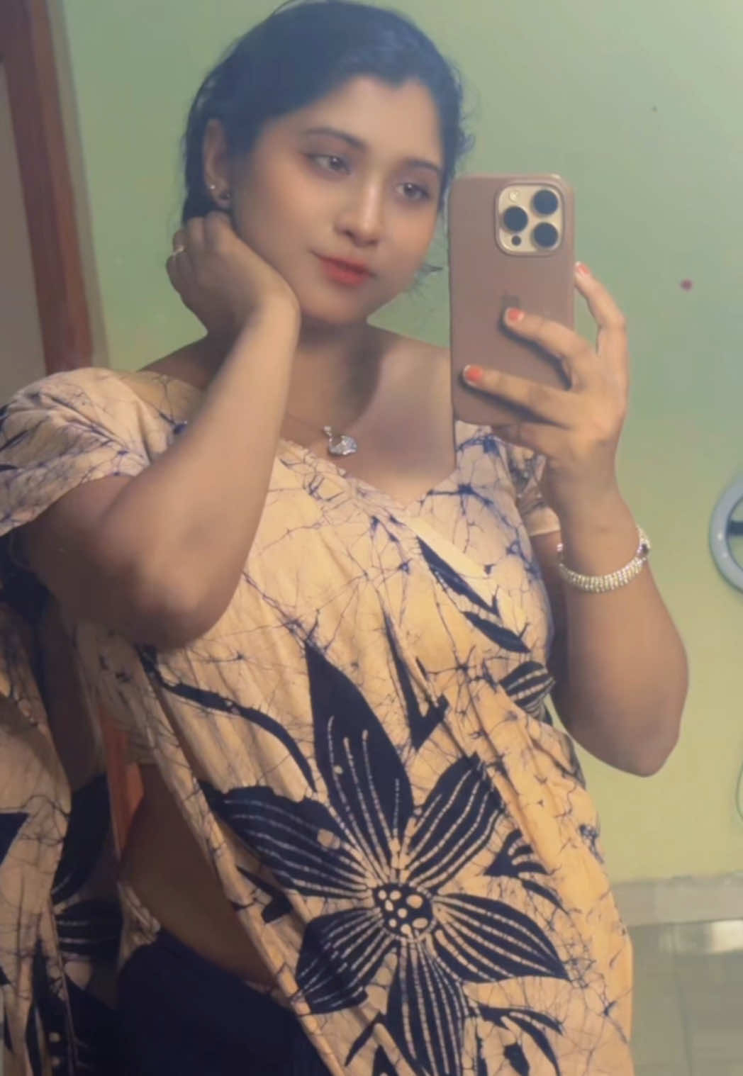 @Maya 😍 மாயா 🧿