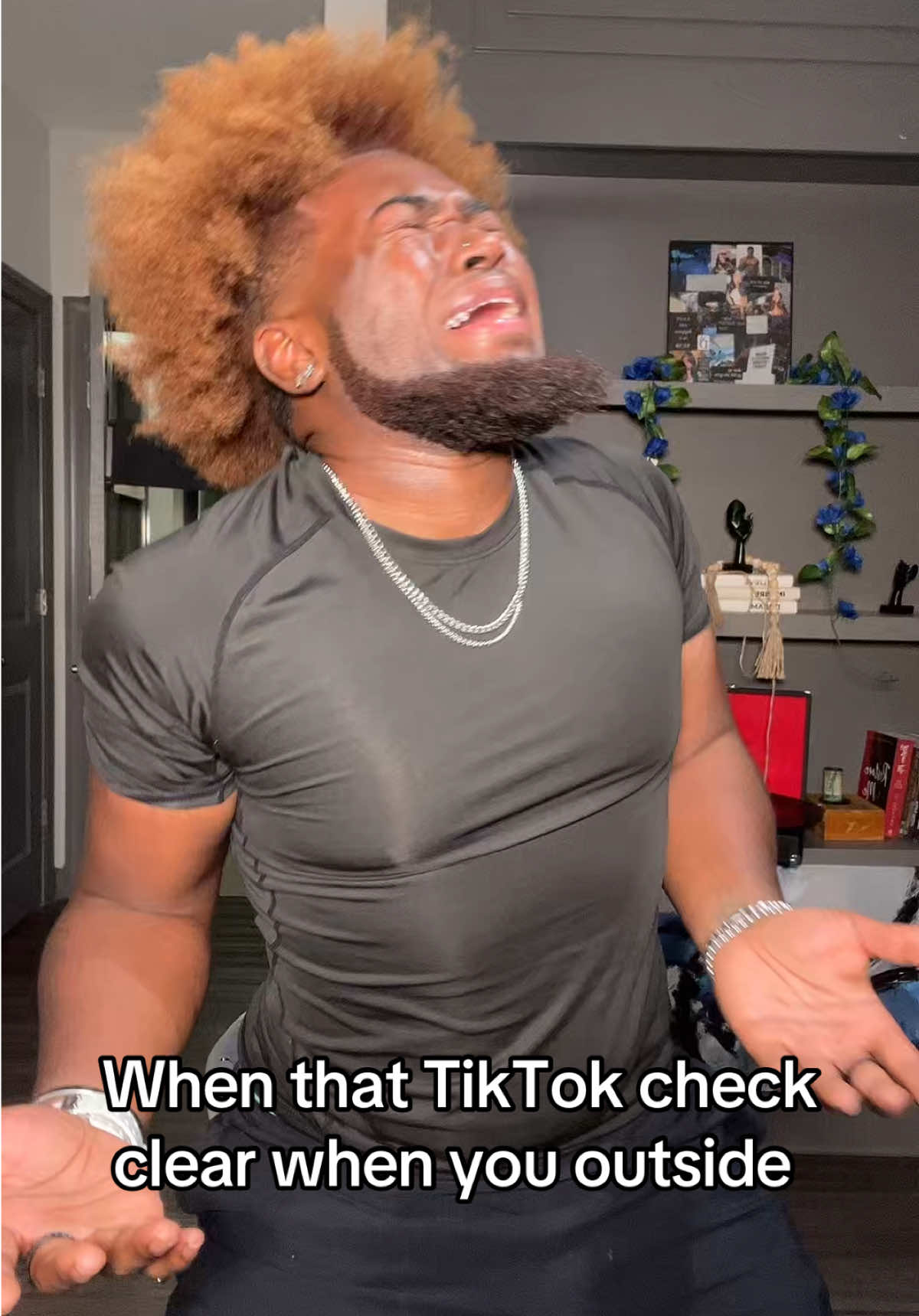 @MarcusOnThatHair 𖣂