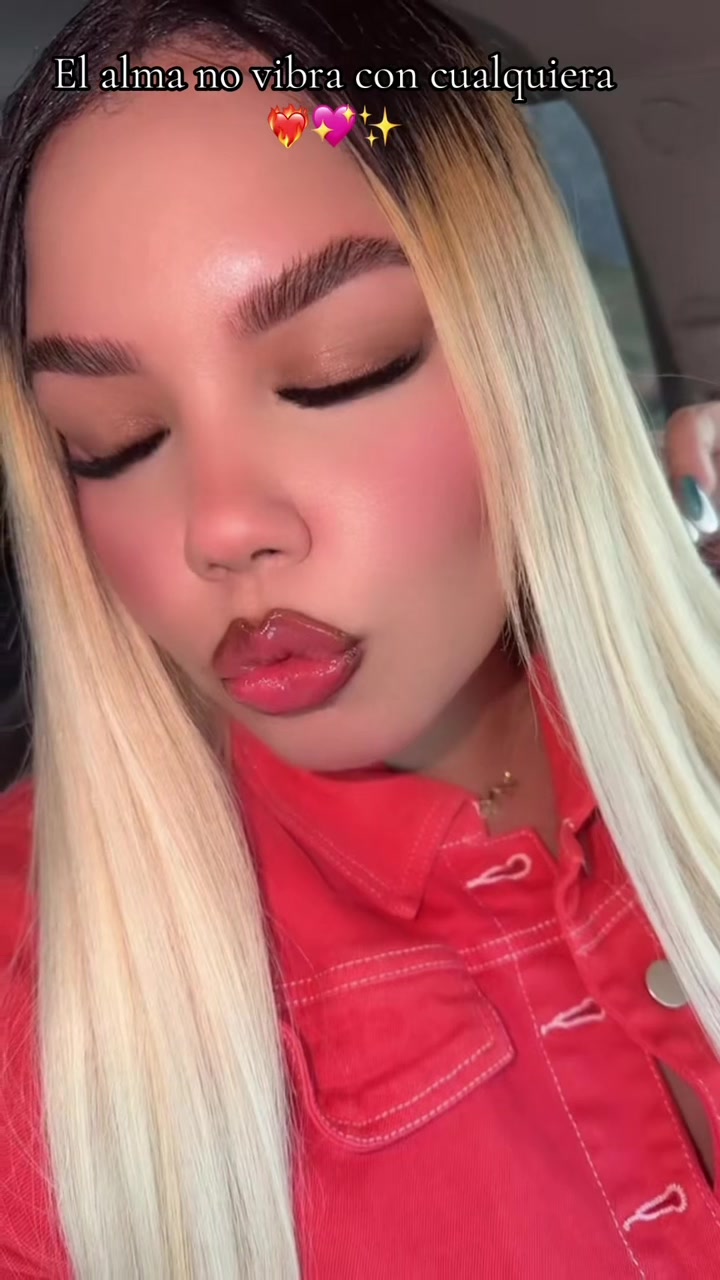 @yanelis254