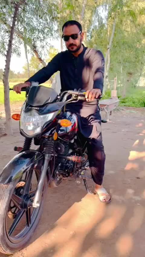 @زيشان خاموش
