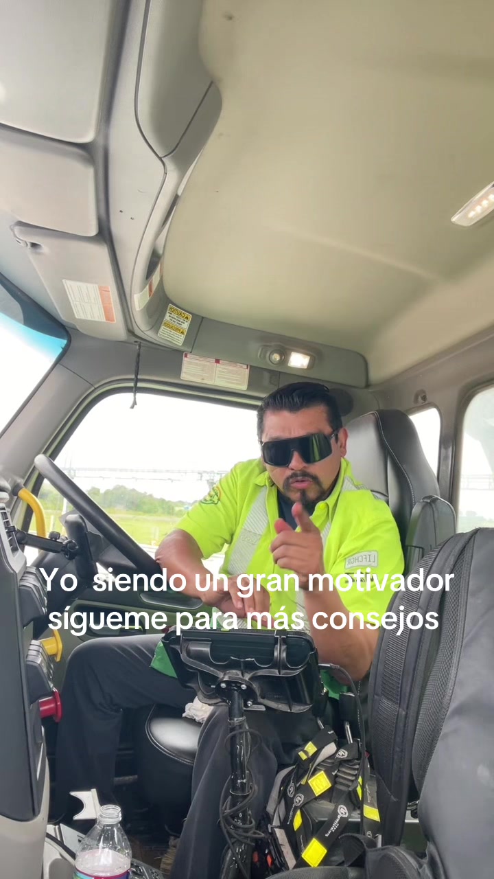 @H. Del Angel