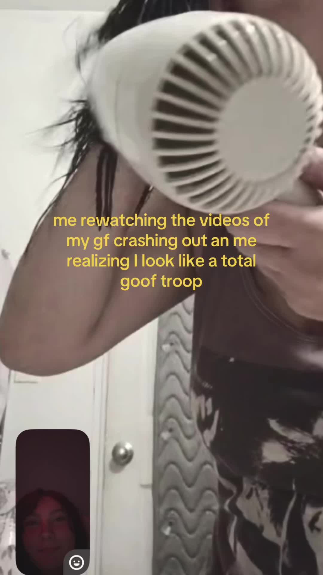 @👩❤️💋👩