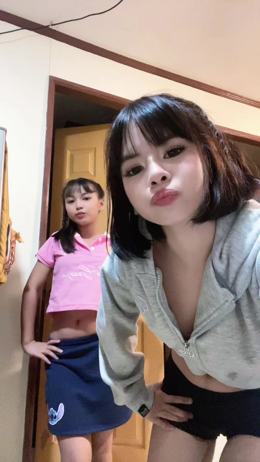 @Zey