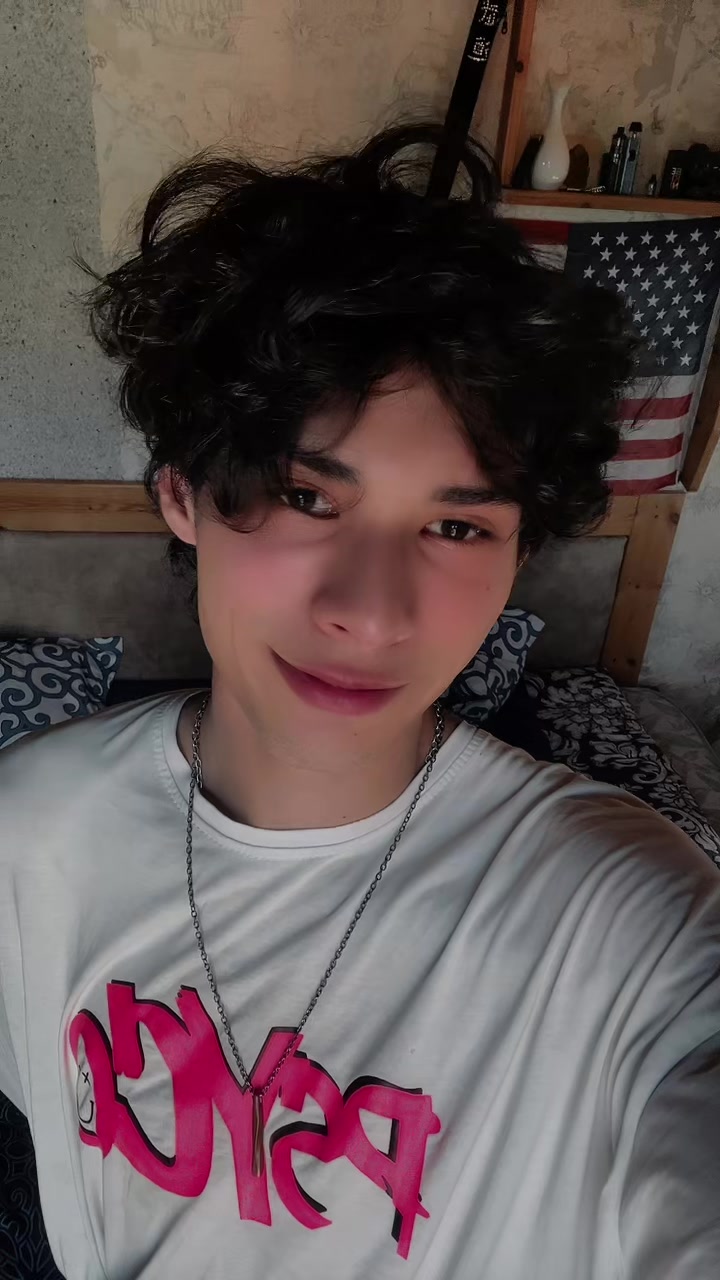 @LAYNPIT!