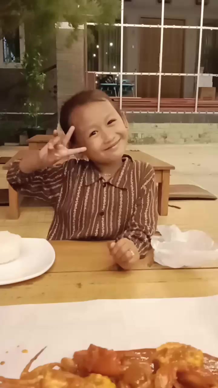 @adey_putra ๐ฐ
