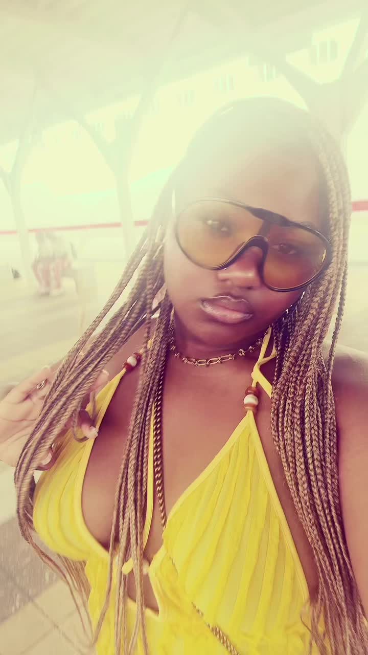 @sheiscunt