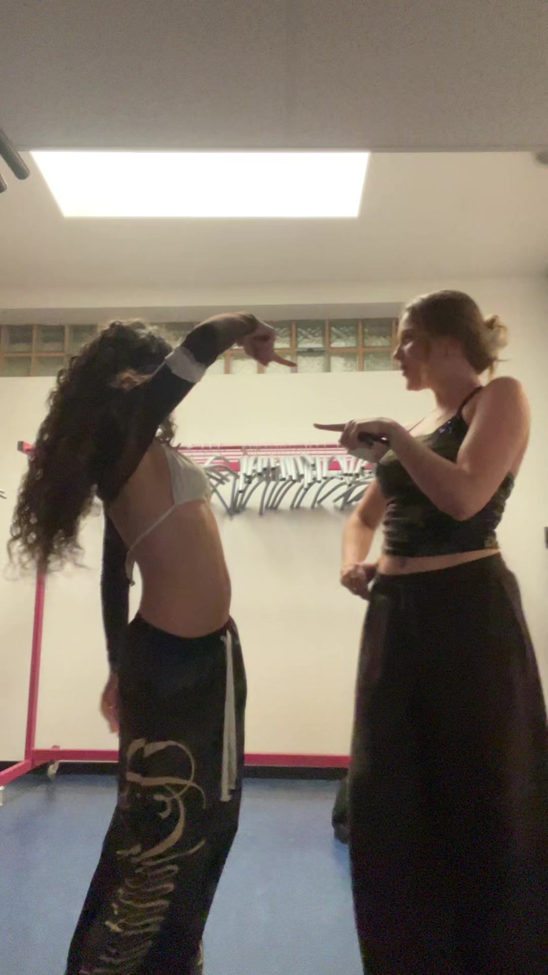 @swthrtelr_