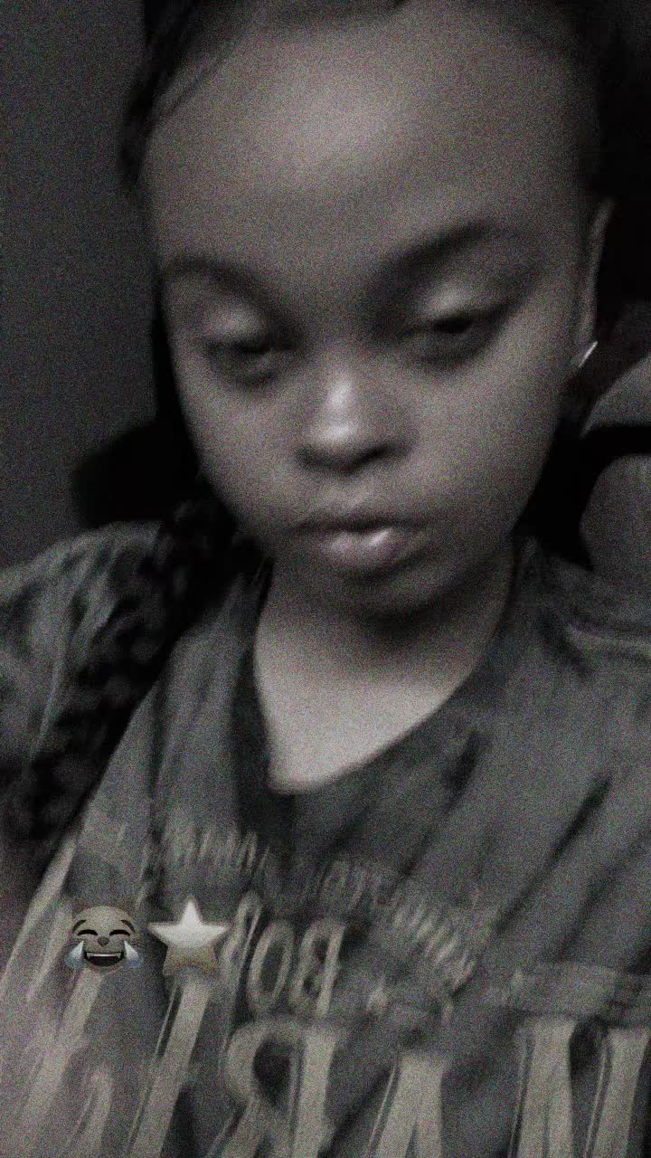 @UnbotheredBri18
