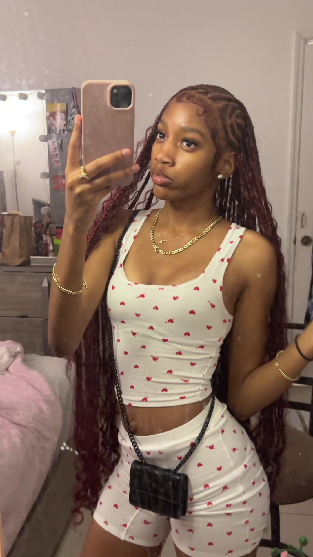 @𝐭𝐡𝐞 𝐪𝐮𝐞𝐞𝐧 🎀