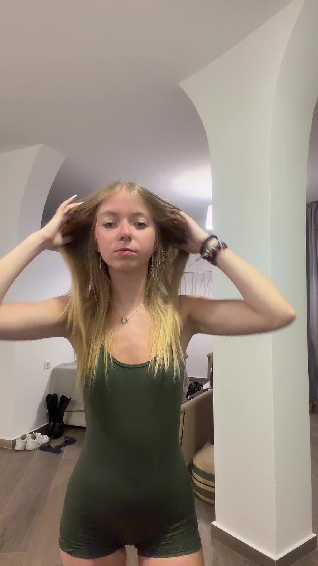 @ele🧸