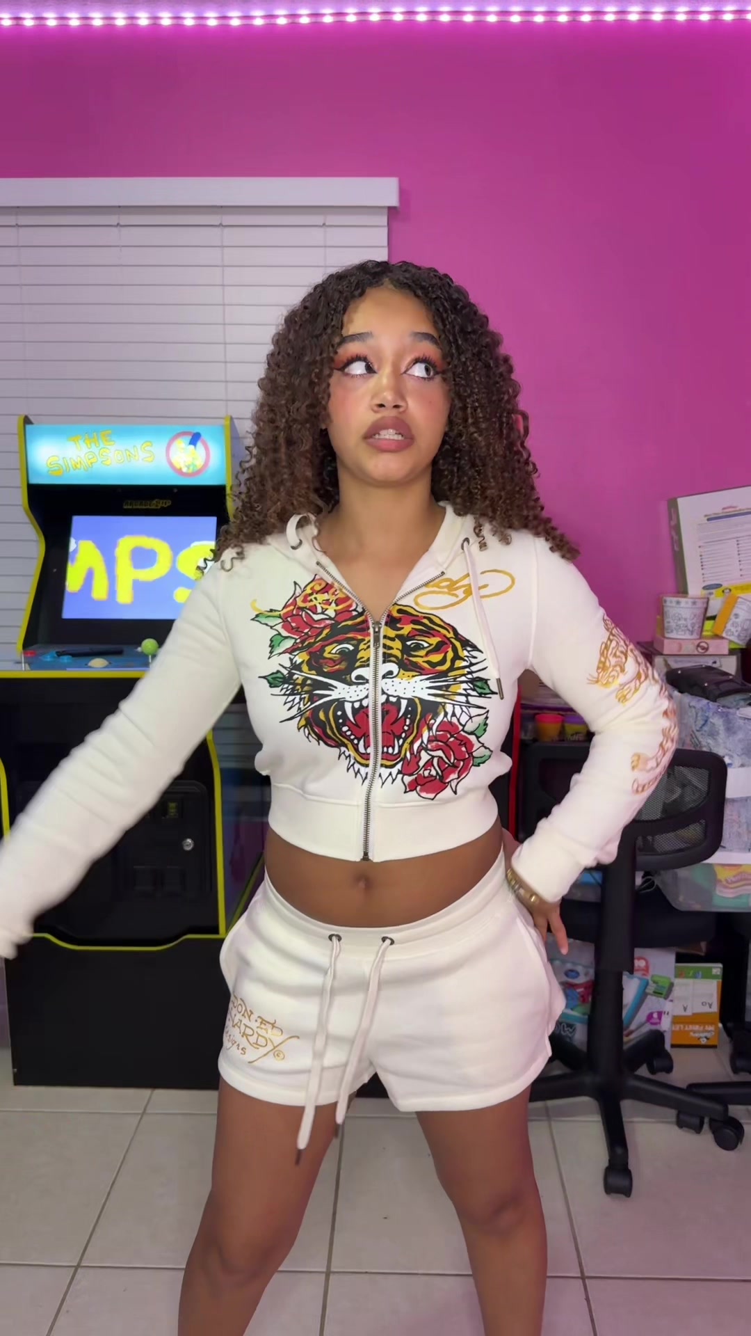 @DemDaddysGirls4