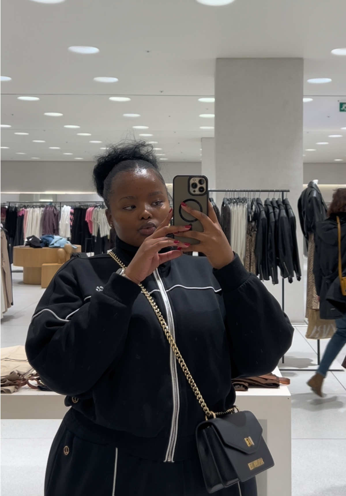 @Thabiie M