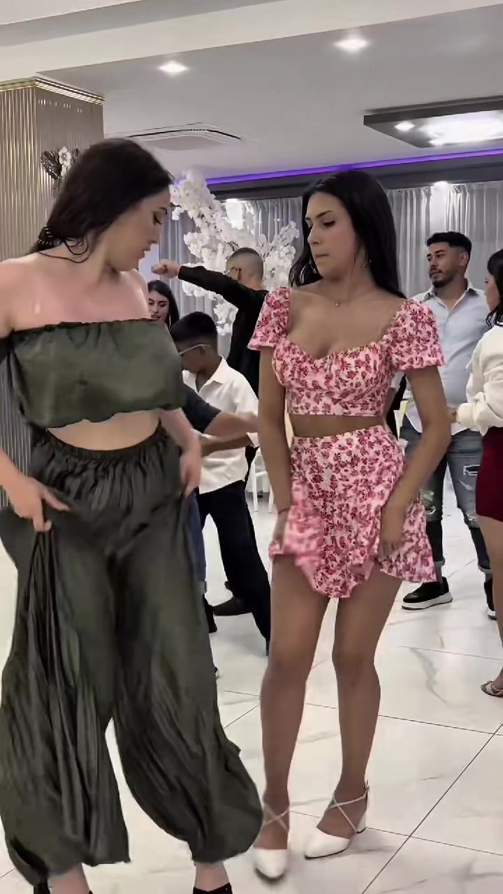 @Gizemnur 34Y