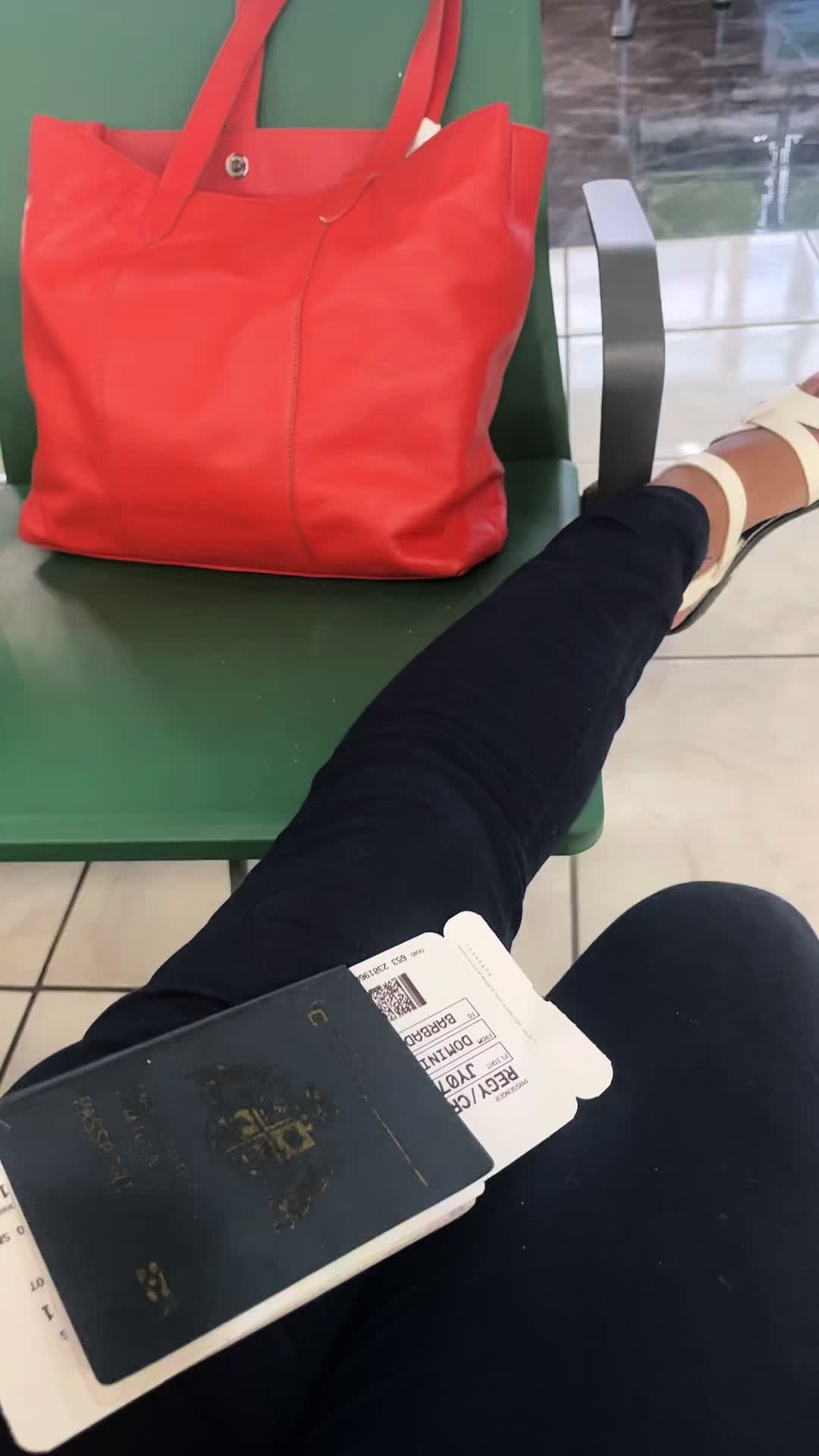 @Cranberry| Content Creator🇩🇲