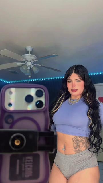 @yvonne 🖤🦋