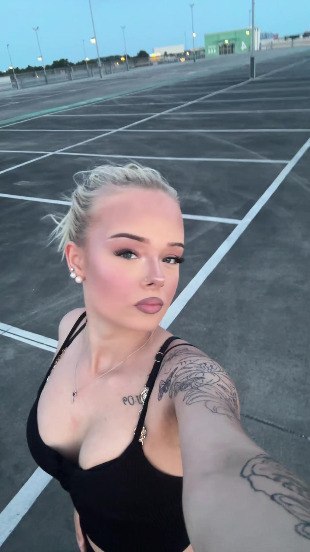 @itscelina_offical