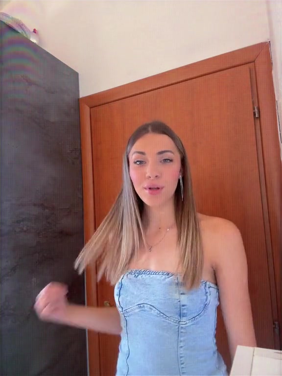 @𝐿𝓊𝒹𝑜𝓋𝒾𝒸𝒶🤍