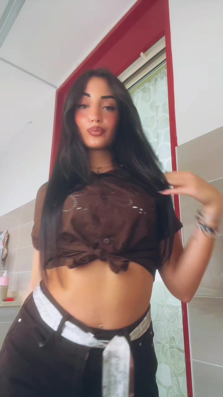 @𝐿𝒾𝓃𝒹𝒶👑