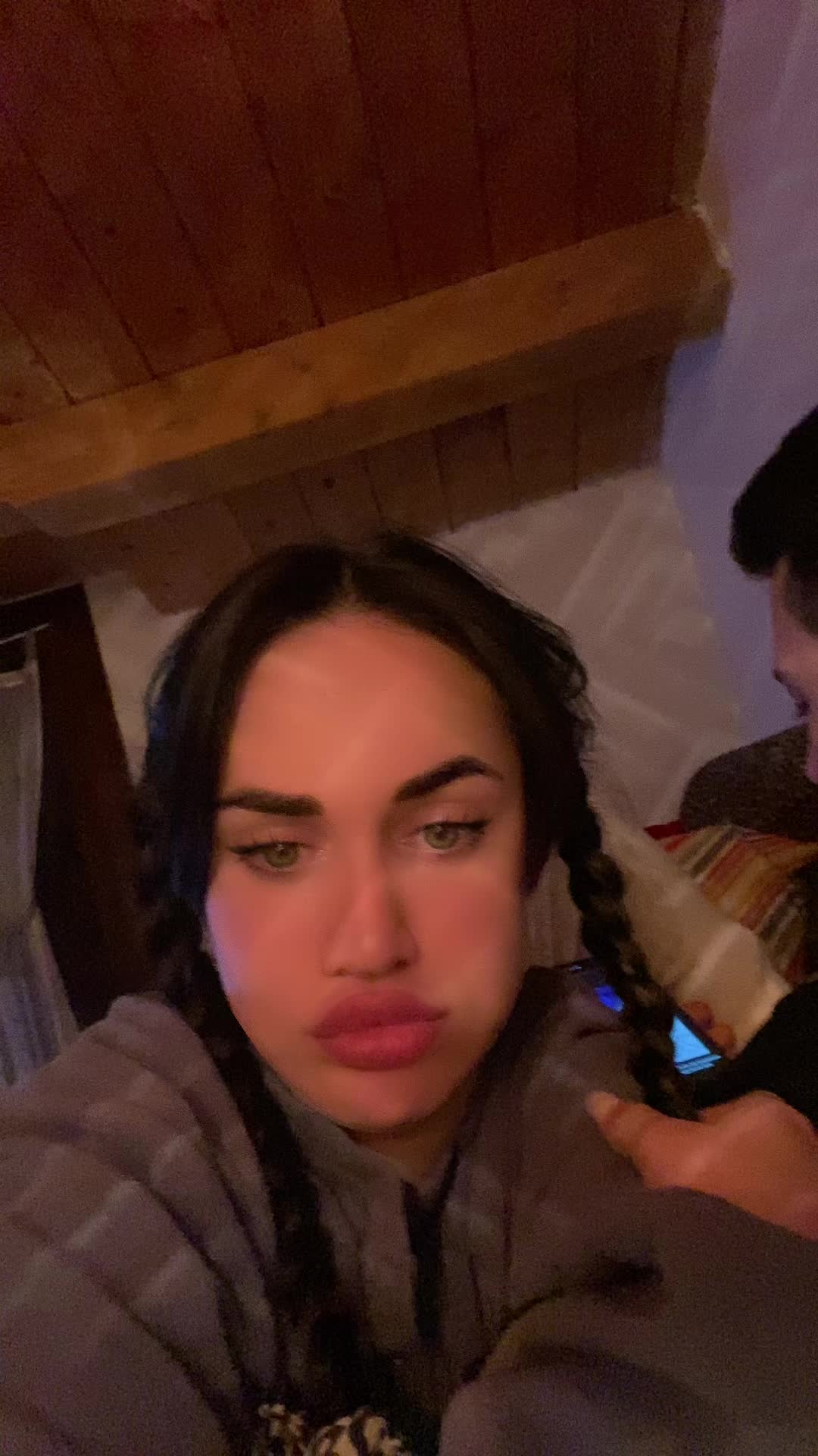 @Jessica