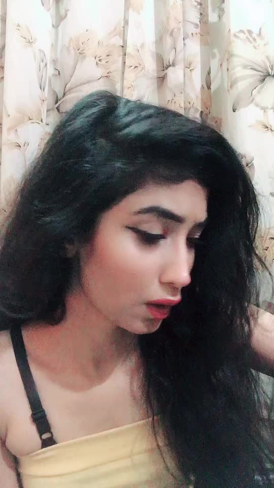 @Nidhi♚