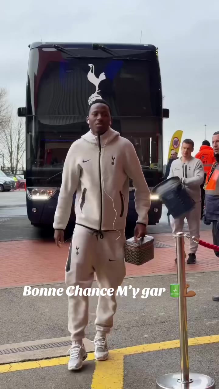 @𝐎𝐔𝐒𝐌𝐀𝐍𝐄 🦅 ✪