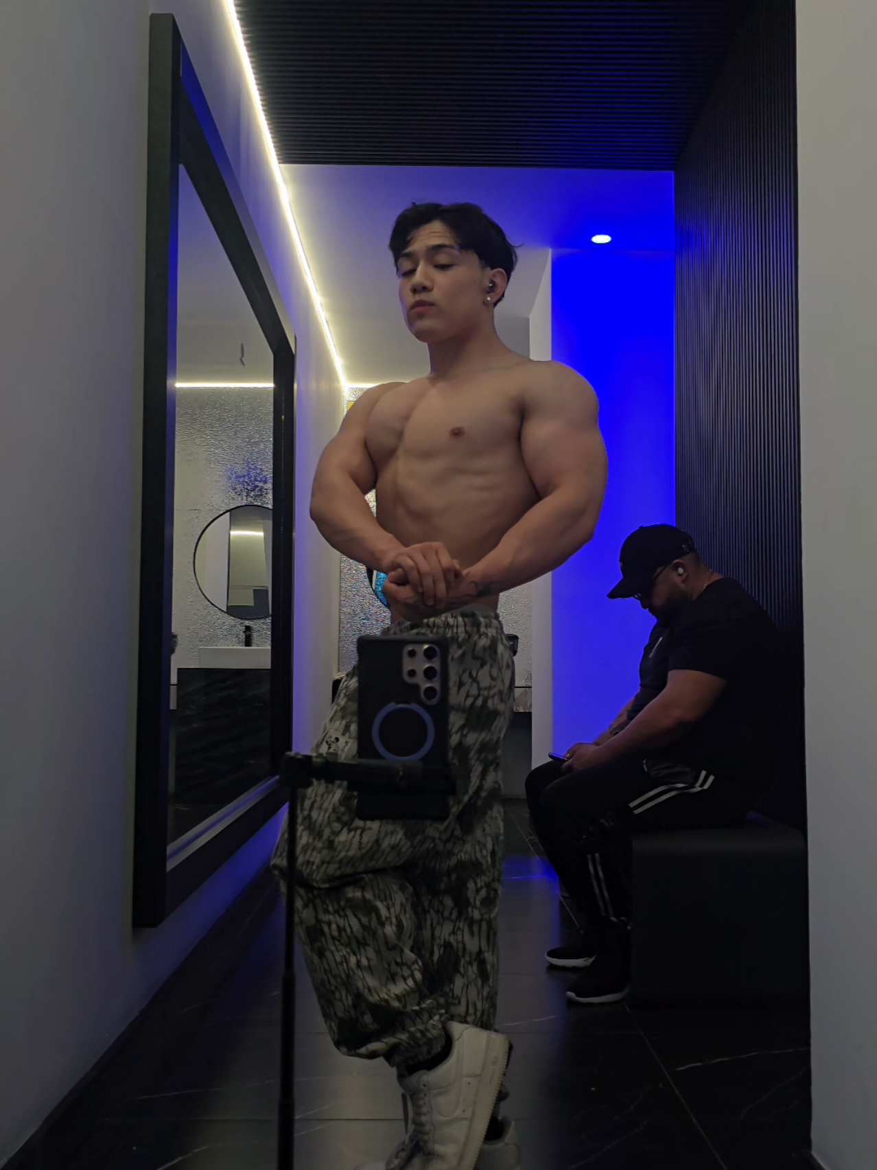 @lui