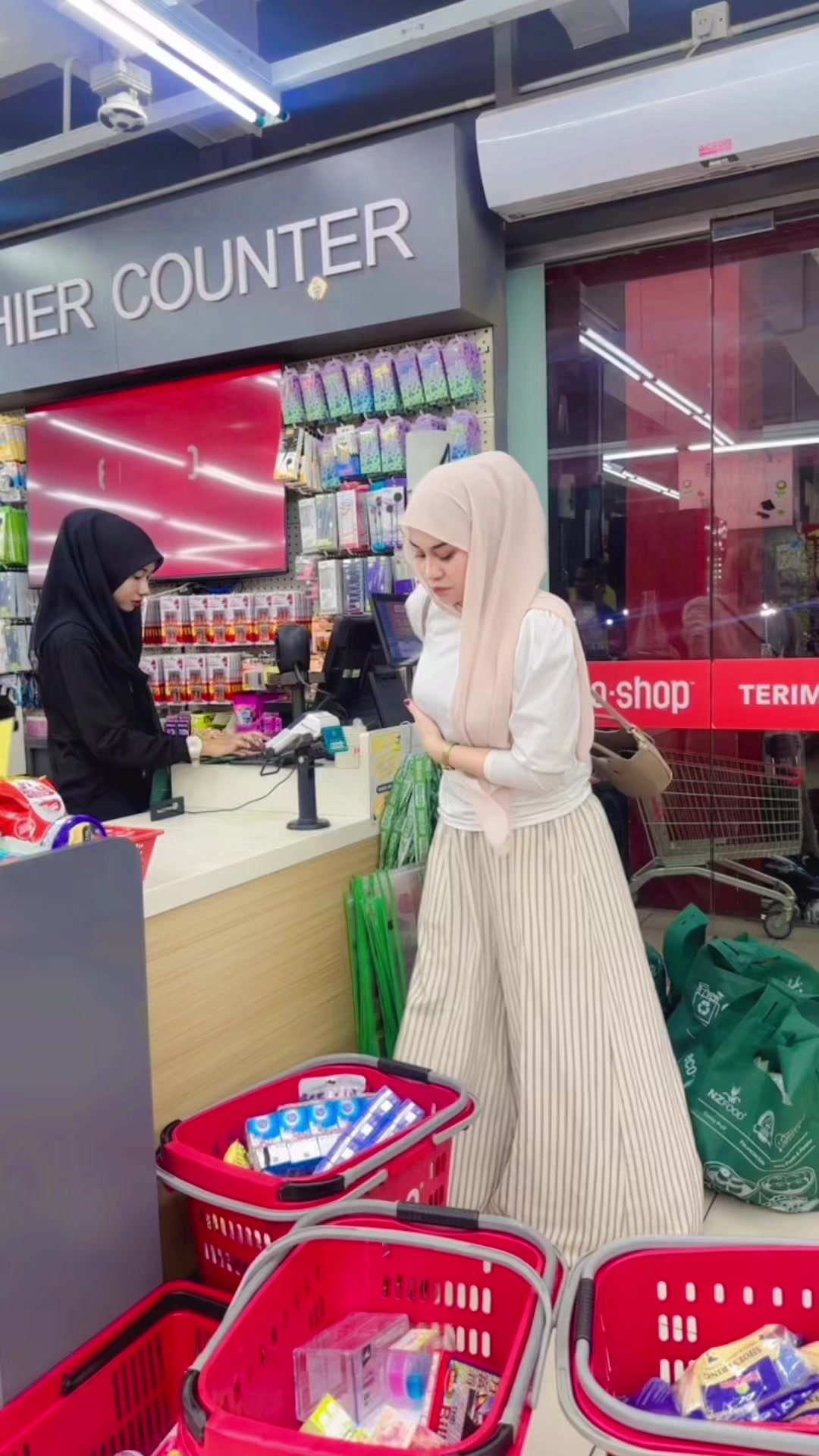 @Nadia Aryantie 95