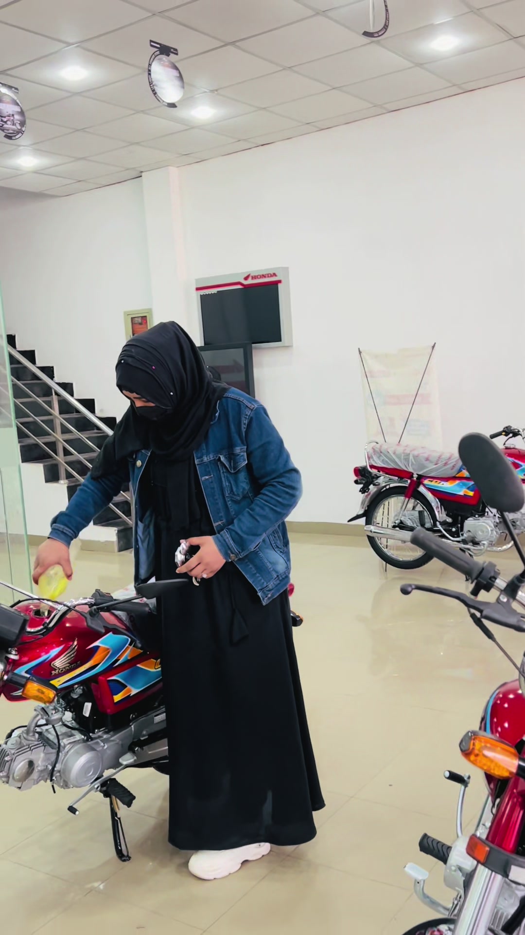 @❤️علی بھائی ہنڈا شوروم والے ❤️