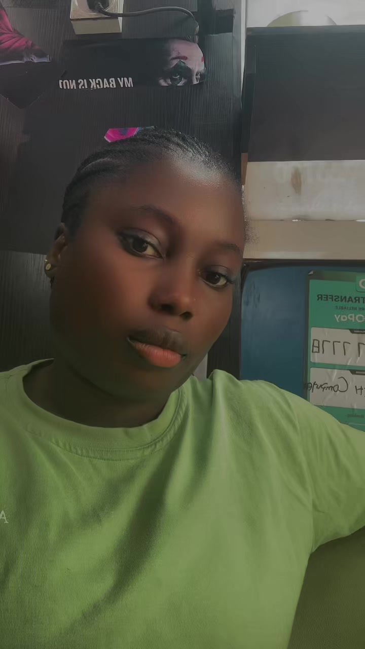 @Stelz_🩷🌺