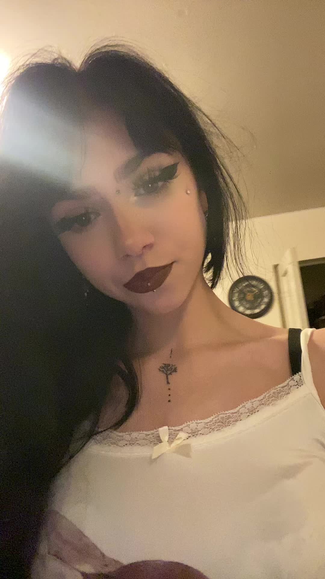 @j.