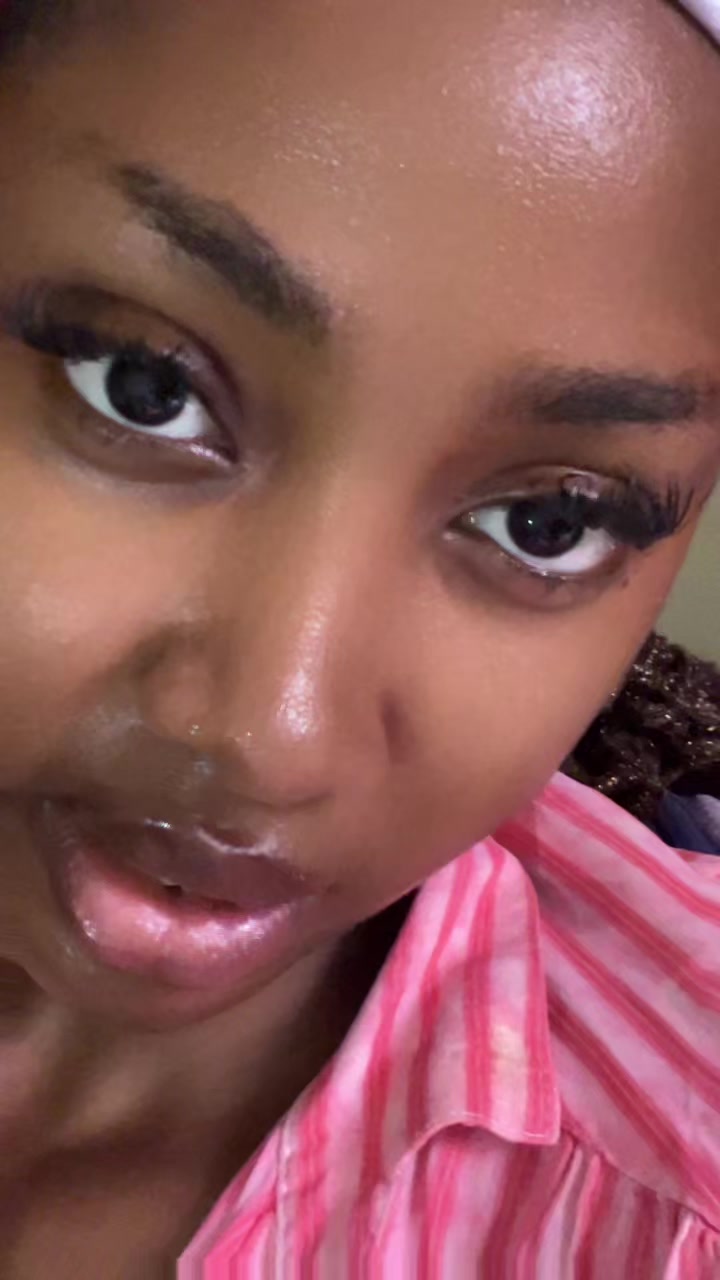 @shezpretty_