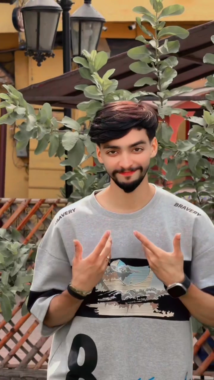 @✨&Scaron;ona\ Řajpoot👑
